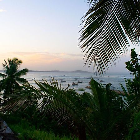 Basecamp Yoga Beach House Weligama Exteriör bild